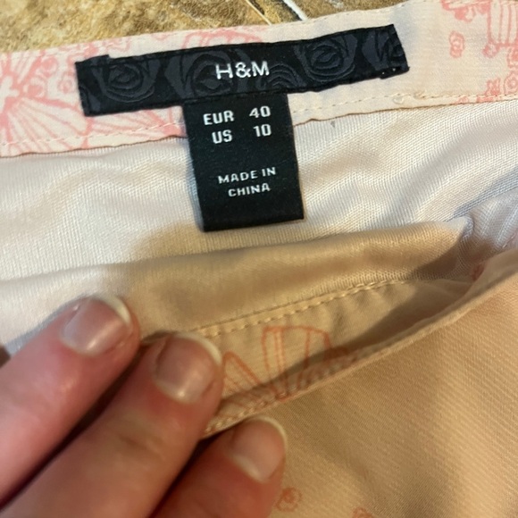 H&M NWOT Floral Midi 90's Style Skirt - Picture 2 of 8